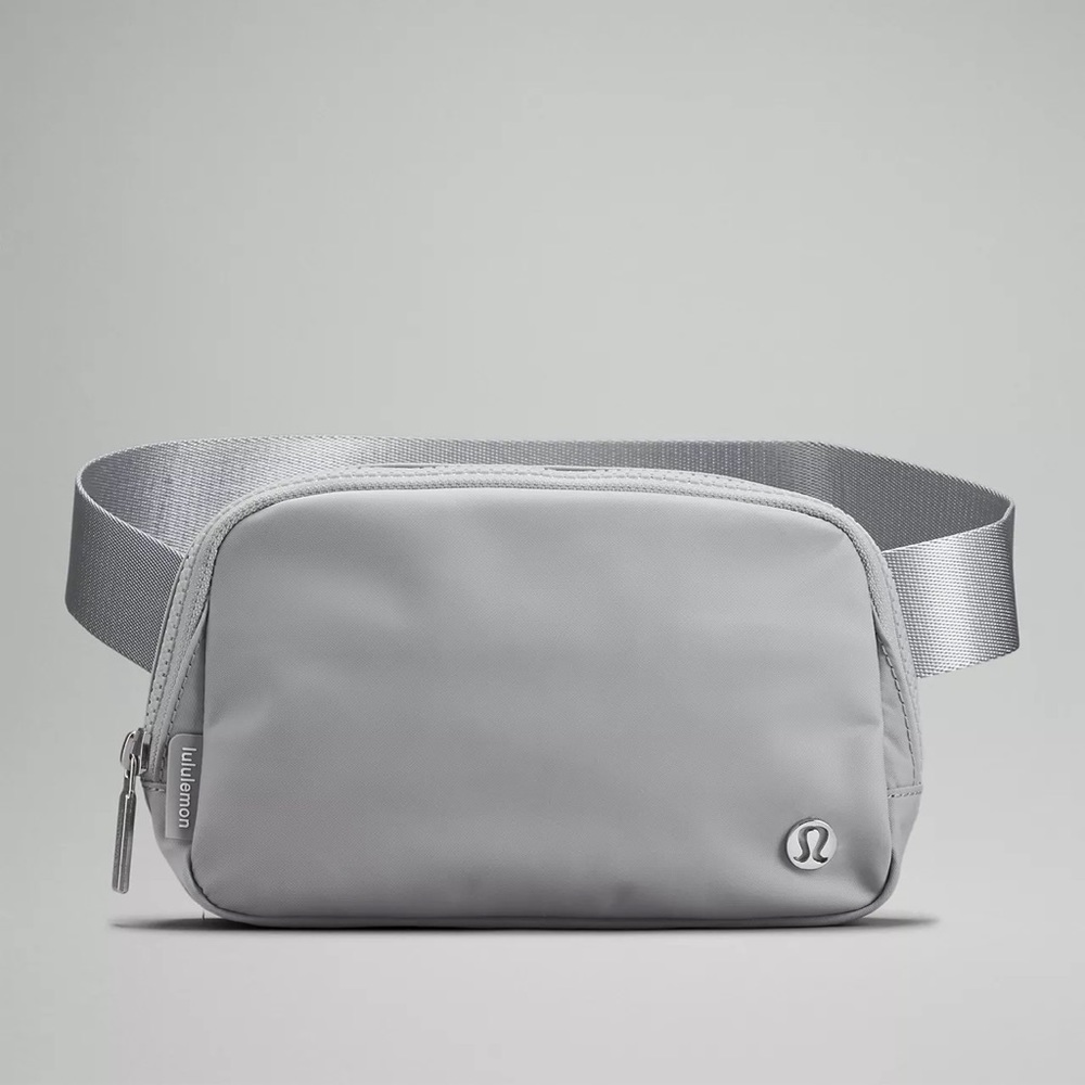 Lululemon Everywhere Belt Bag